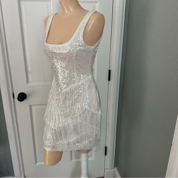 LULU’S LIMELIGHT LOVE SEQUIN FRINGE BODYCON MINI DRESS - Picture 9 of 14